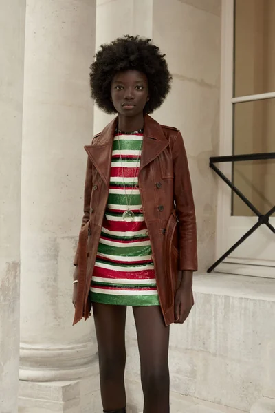 Look 32